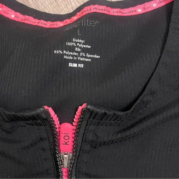 Koi Lite Scrub Set - Picture 3 of 4